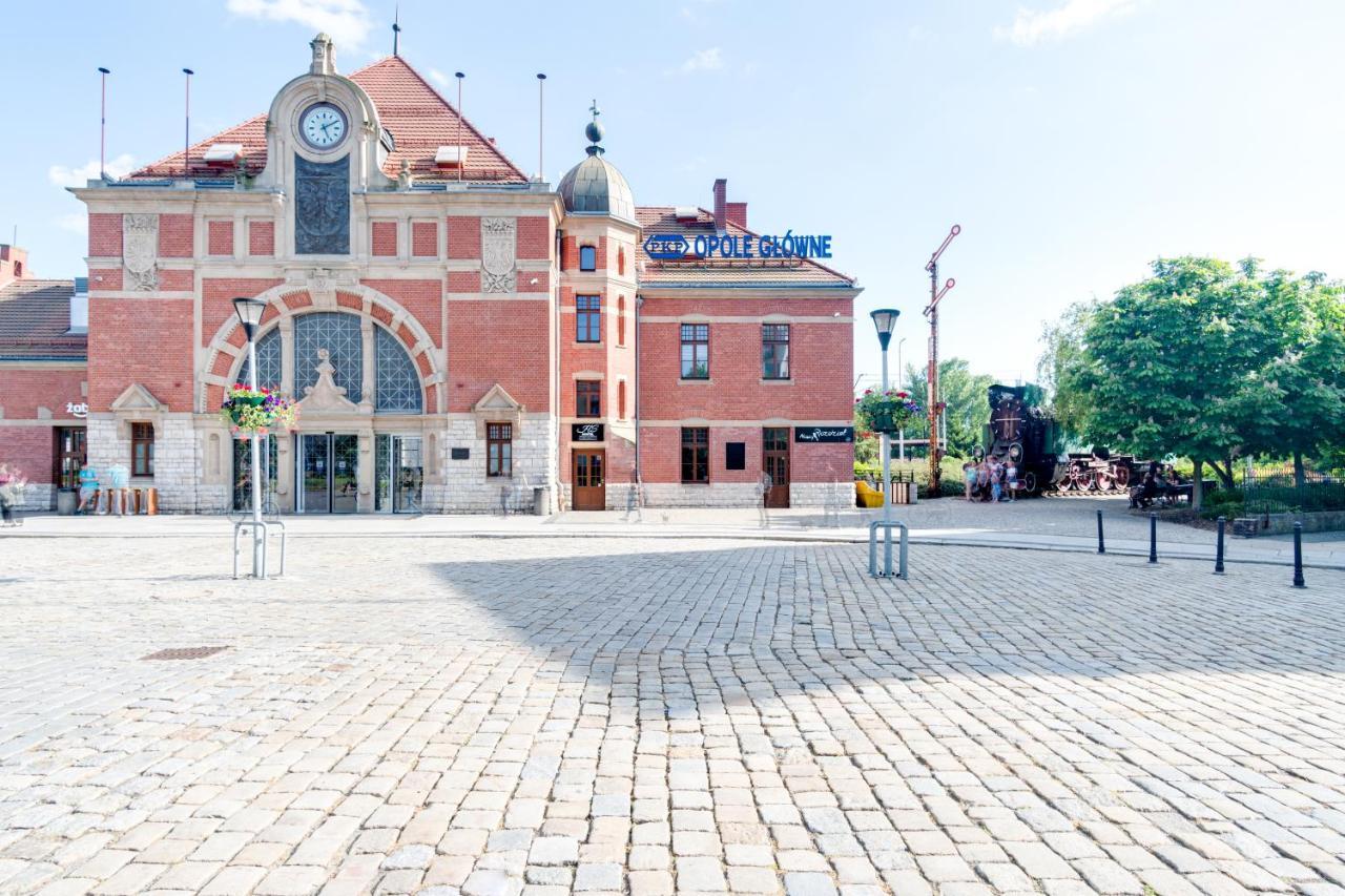 Hostel Opole Glowne Eksteriør bilde